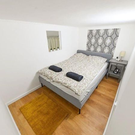 2 Bedroom Flat In Damjanich Str., Hirsch ブダペスト エクステリア 写真